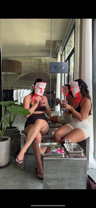 LED mask and collagen smoothie